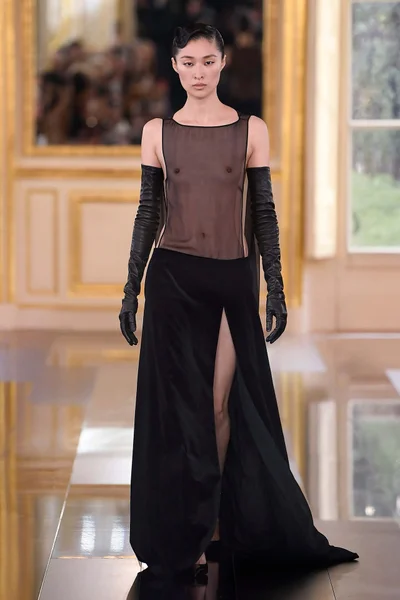Look 57